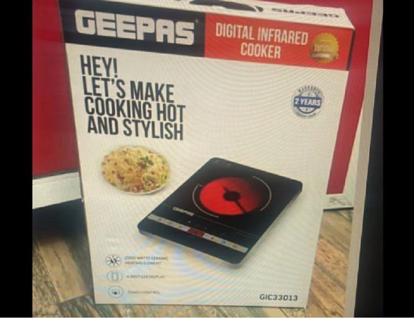 Geepas Induction Hob